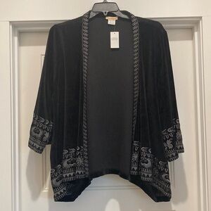 Black velvet with gray embroidery kimono